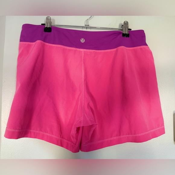 Lululemon Speed Up Shorts - 5” inseam - Picture 3 of 3